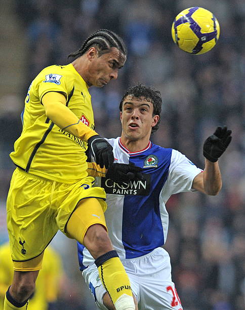 防线上年轻 防线上年轻