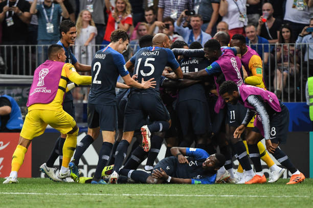 拥有许多顶 拥有许多顶