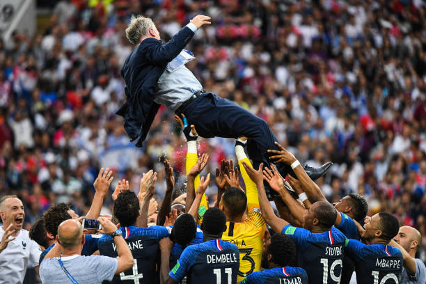 合球队的战 合球队的战